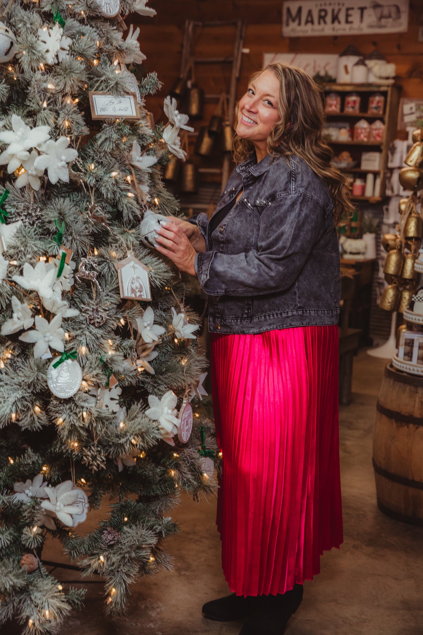 Mistletoe Skirt - Fuchsia