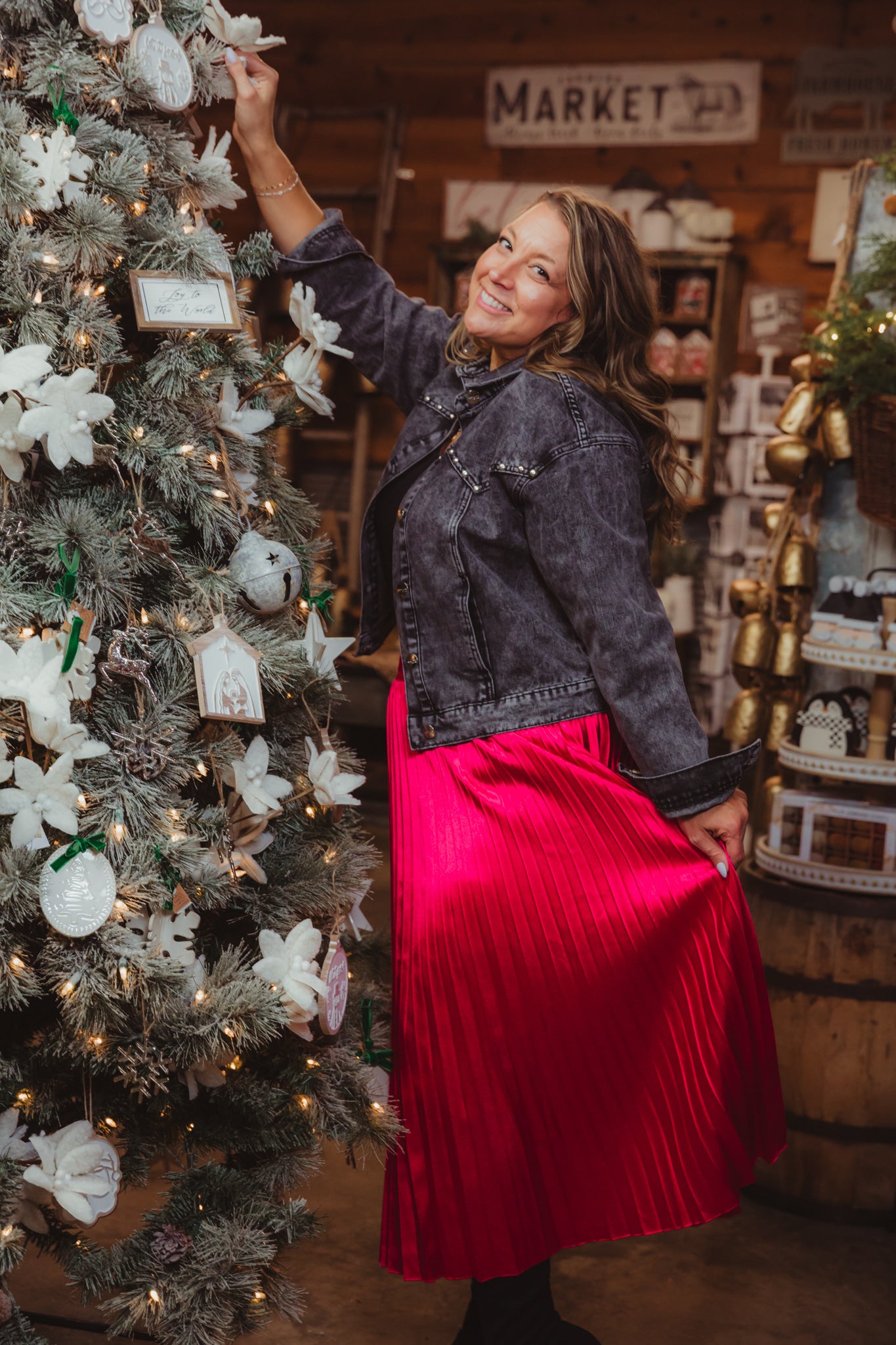 Mistletoe Skirt - Fuchsia