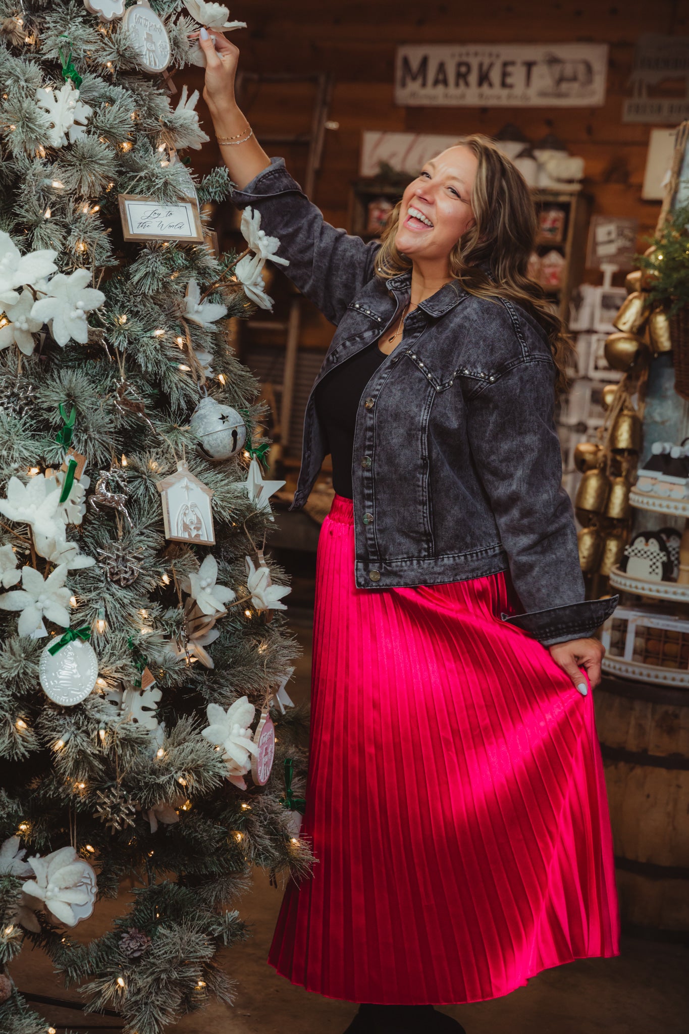 Mistletoe Skirt - Fuchsia
