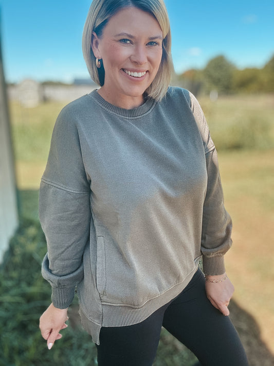 Pocket Pullover - Brown S-3X