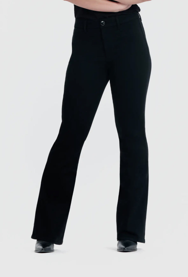 1822 Better Butter Black Jeans