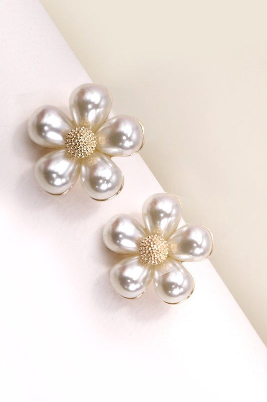 Pearl Daisy Studs